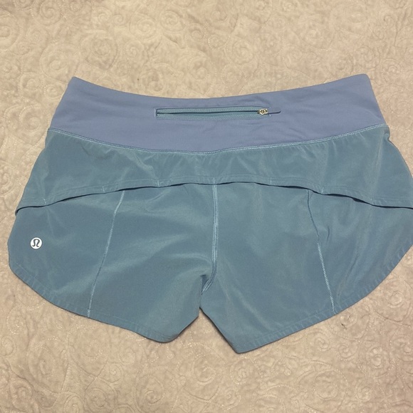 LULULEMON shorts size 6 - Picture 2 of 4